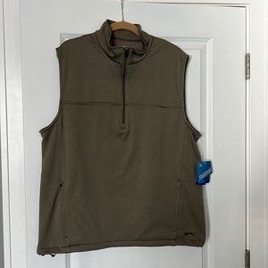 Slazenger golf vest. NWT.